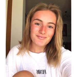 Meet your Posher, Ella